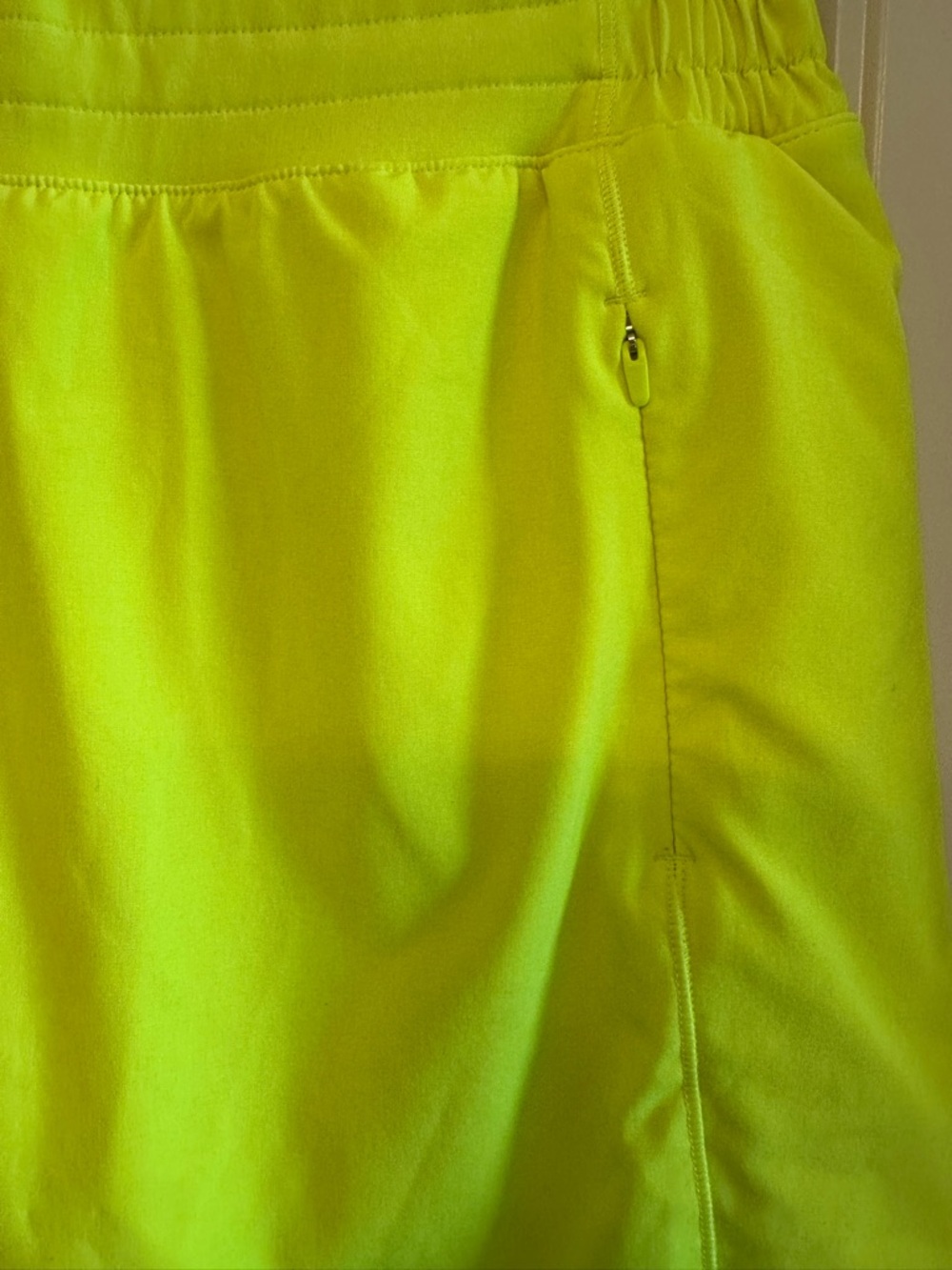 lululemon athletica Neon Yellow Women’s Performance Skort - Picture 2 of 6